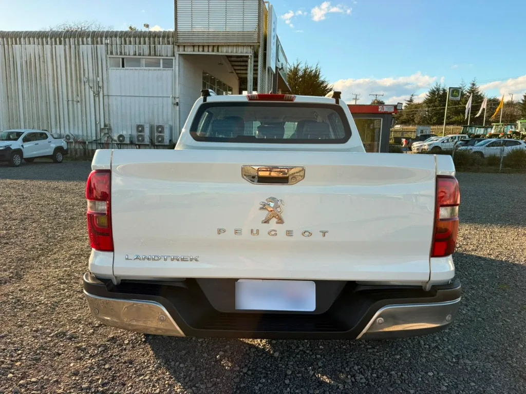 Peugeot Landtrek 4x4 1.9 año 2023