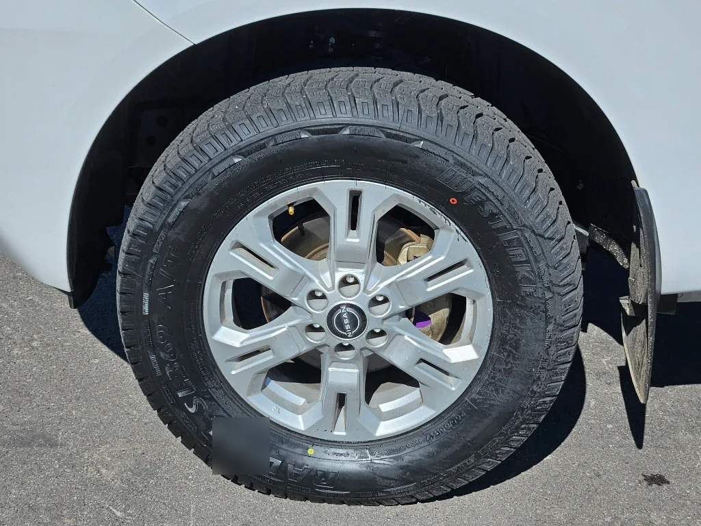 Nissan Navara D Cab 2.3 4x2 Mt Xe año 2023