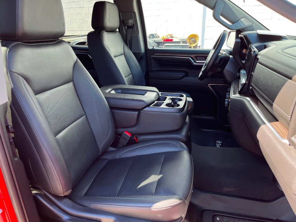 Chevrolet Silverado Cc Lt Tb 5.3l K año 2024