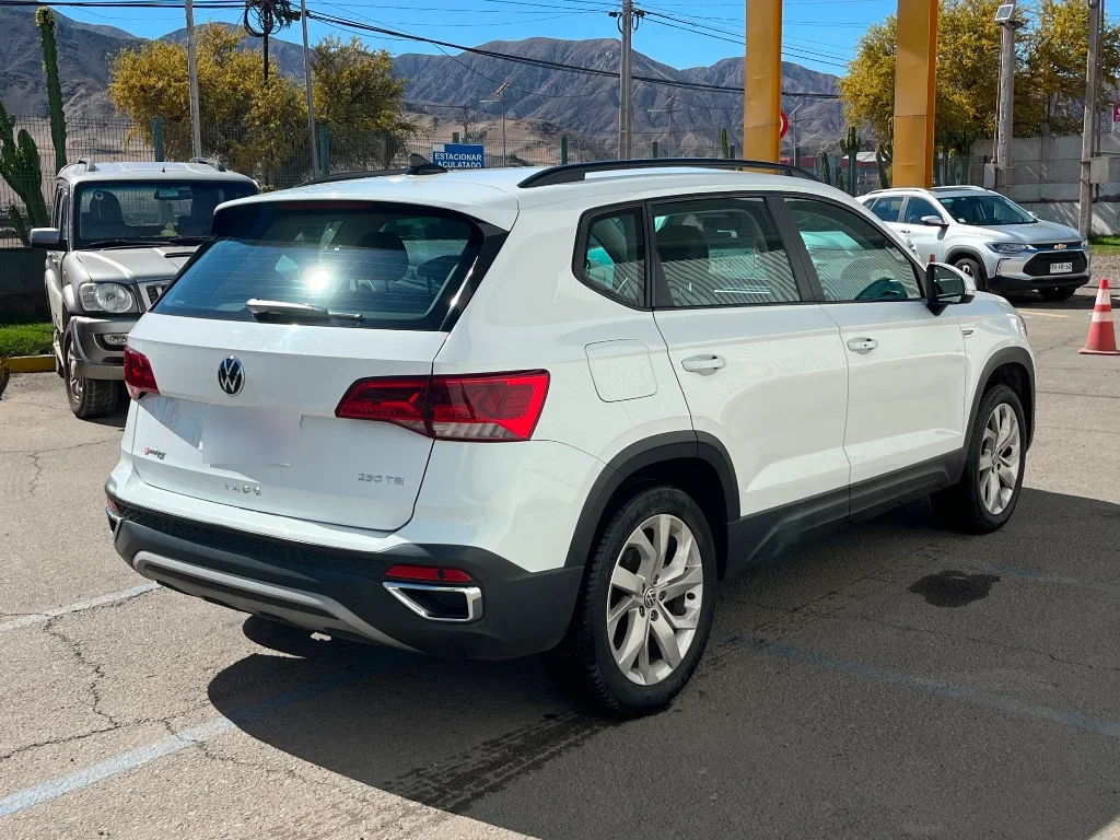 Volkswagen Taos Tsi 1.4 At Comfortline año 2023