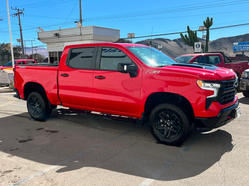 Chevrolet Silverado Cc Lt Tb 5.3l K año 2023