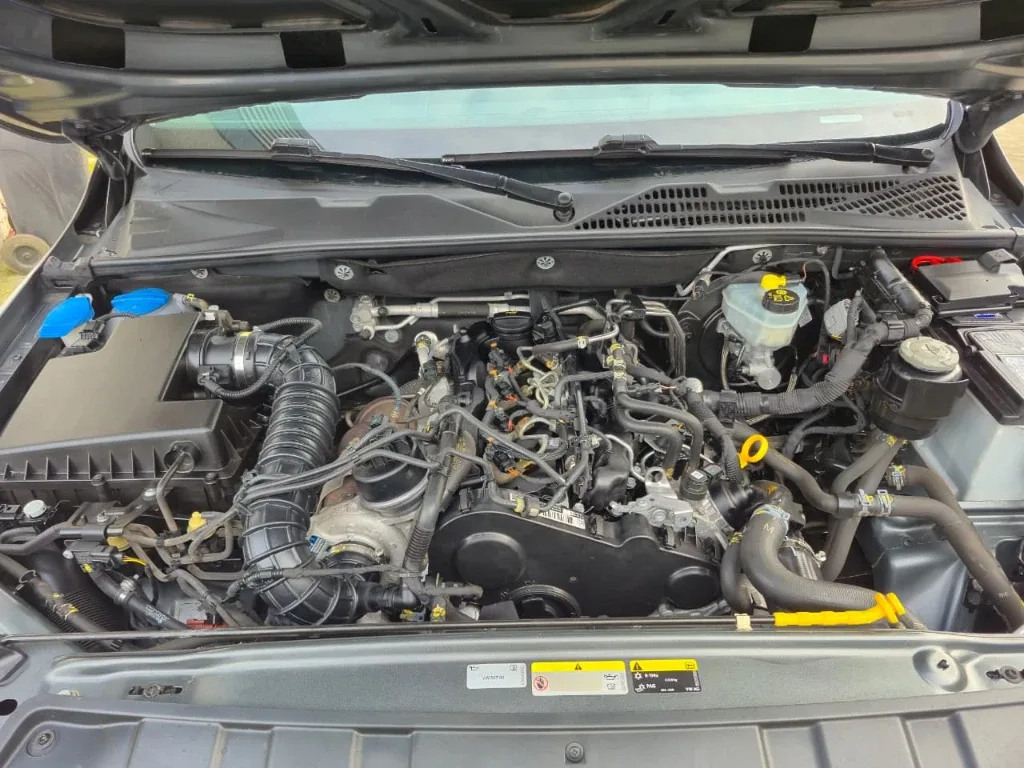 Volkswagen Amarok Dcab Tdi 4x4 Trendline 2.0 año 2021