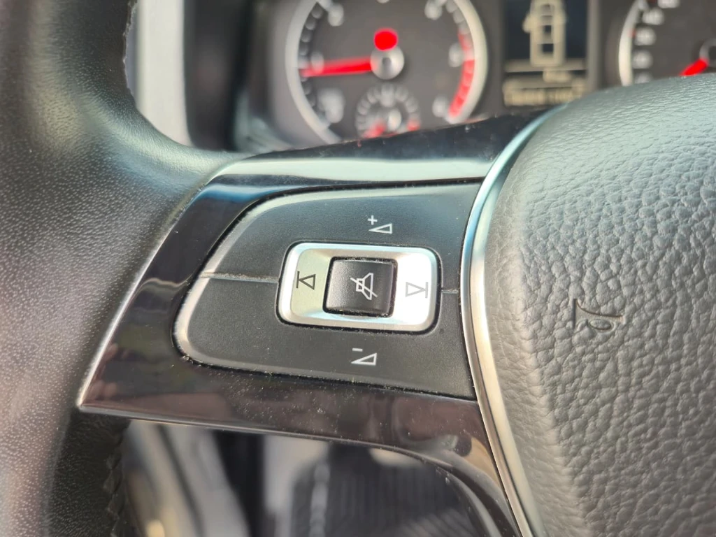 Volkswagen Amarok Dcab Tdi 4x4 Trendline 2.0 año 2021