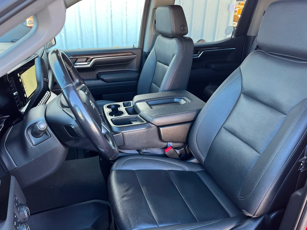 Chevrolet Silverado Cc Lt Tb 5.3l K año 2023