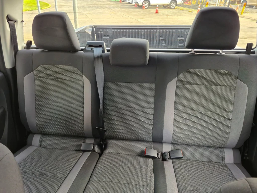 Volkswagen Amarok Dcab Tdi 4x4 Trendline 2.0 año 2021