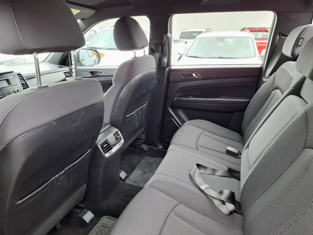 Ssangyong Grand Musso Grand Musso 2.2 4x2 Mt Full-Ql612 año 2023