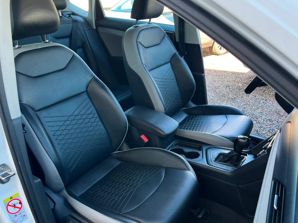 Volkswagen Taos Tsi 1.4 At Comfortline año 2023