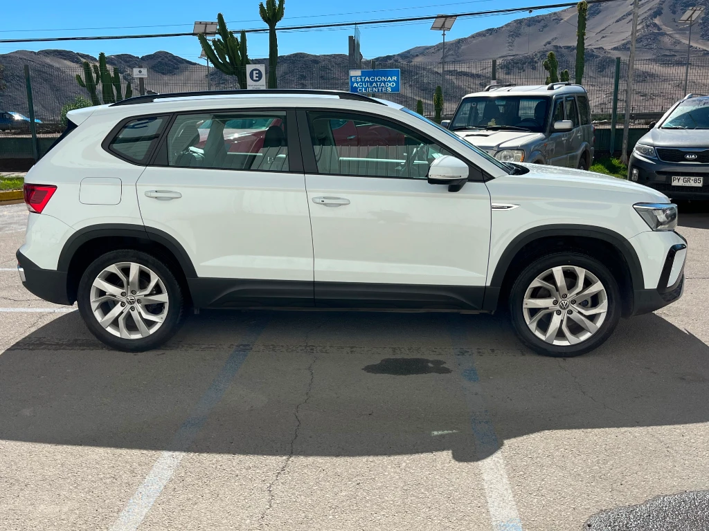 Volkswagen Taos Tsi 1.4 At Comfortline año 2023