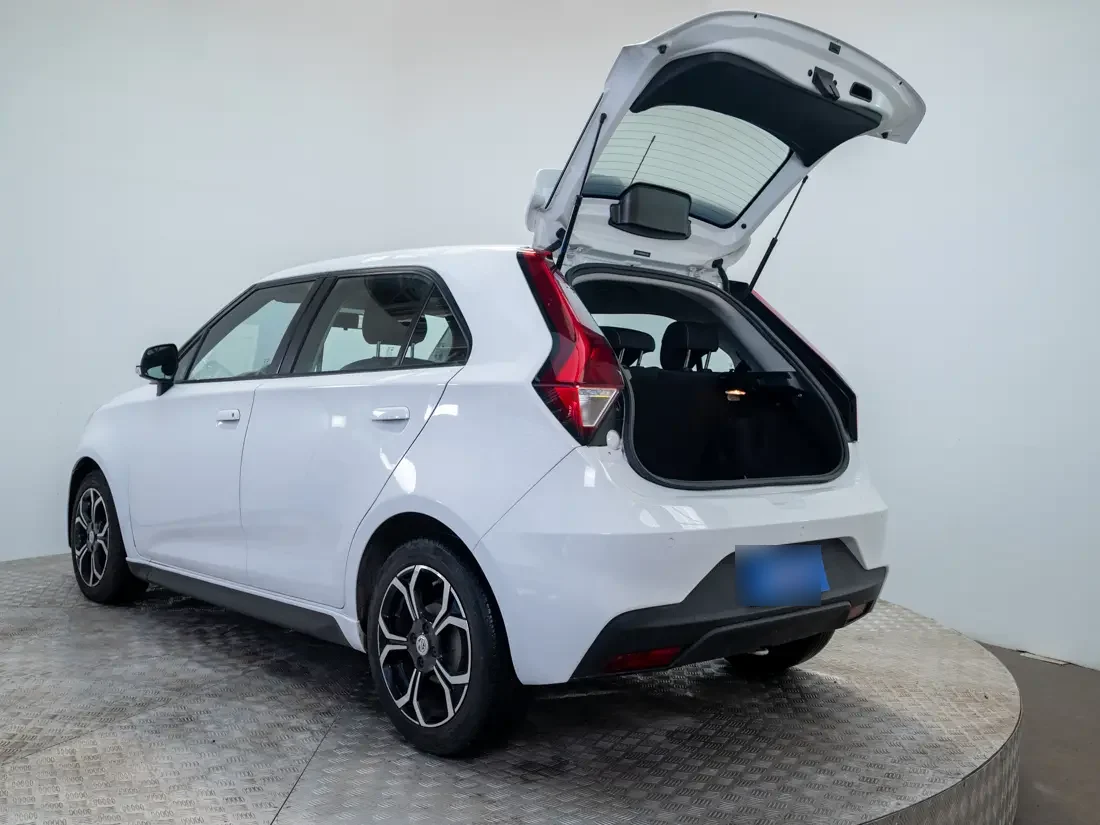 MG 3 Mg 3 1.5 Com At año 2022