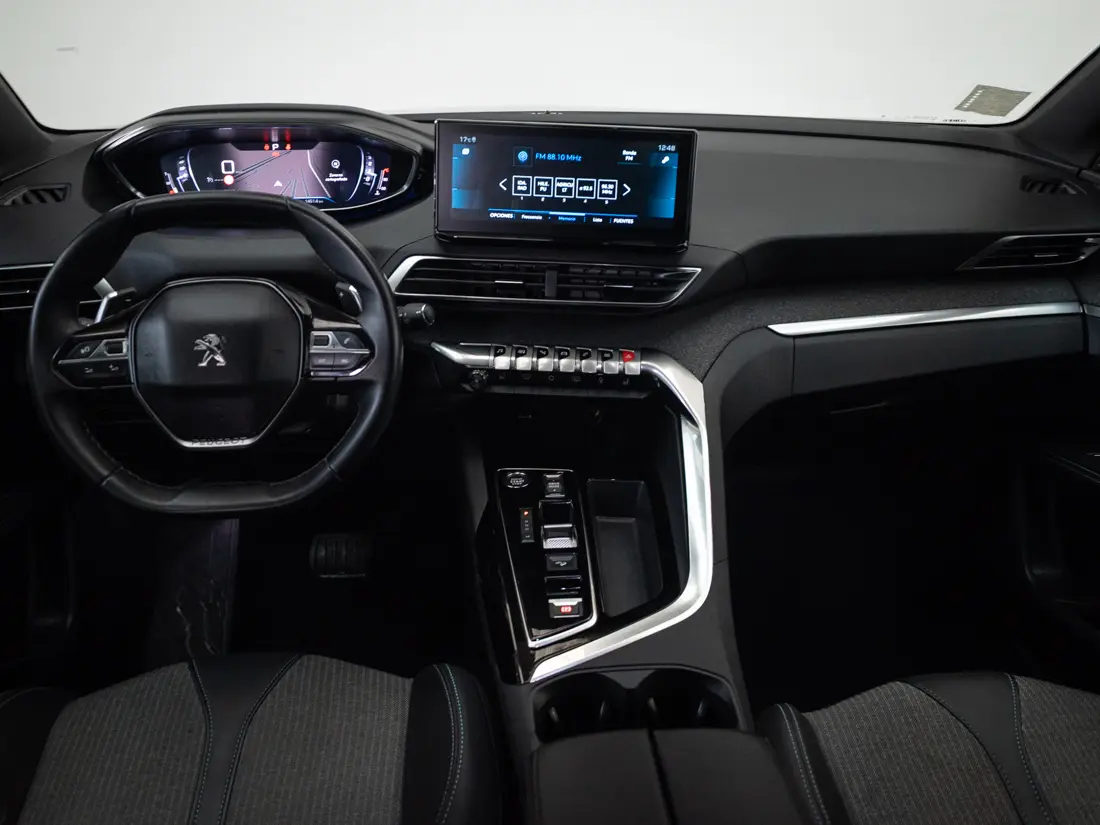 Peugeot 3008 3008 1.5 Allure Pack Bluehdi 130 At Diesel año 2023
