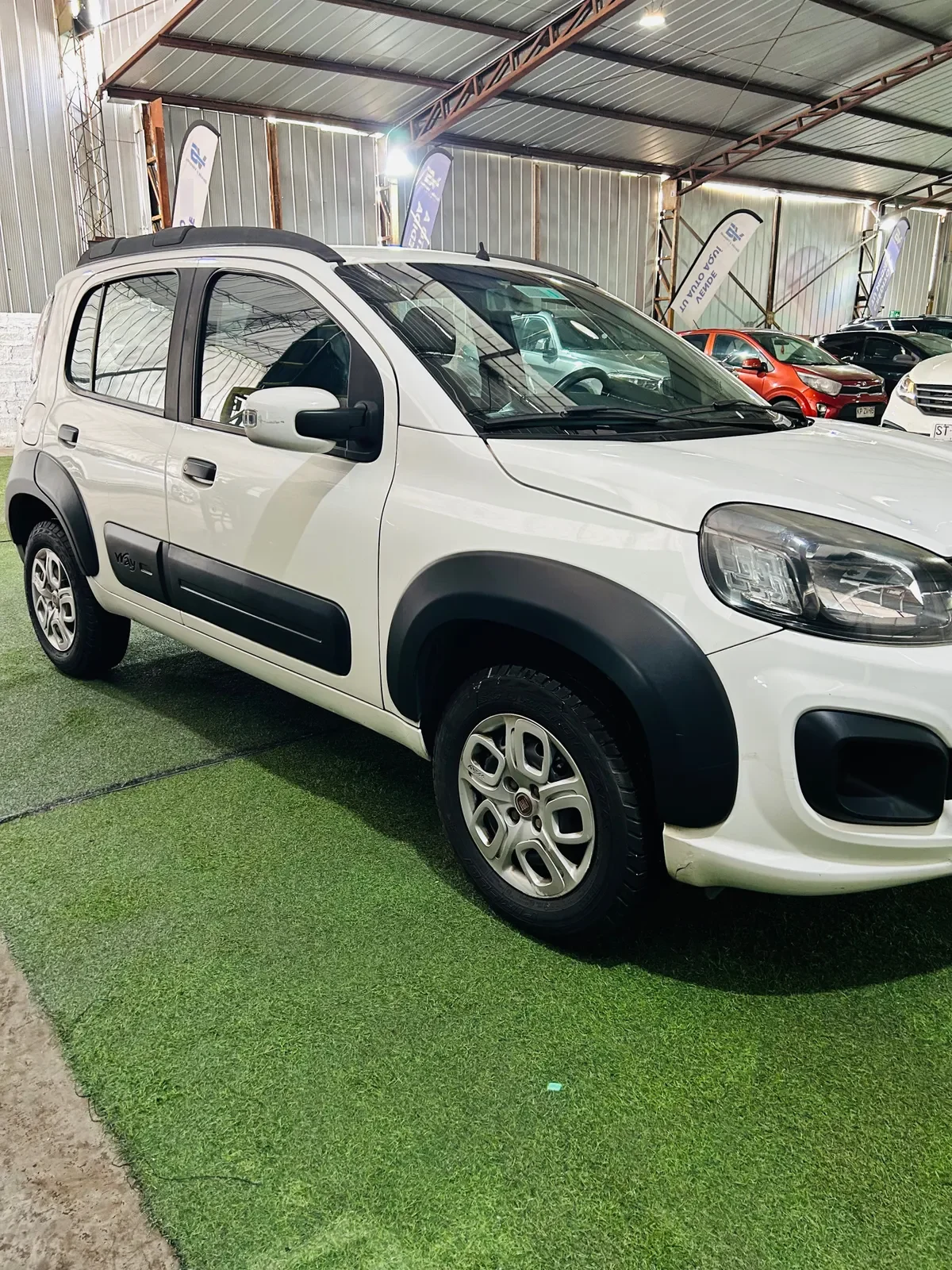 FIAT UNO 1.4 Sporting Mt año 2017