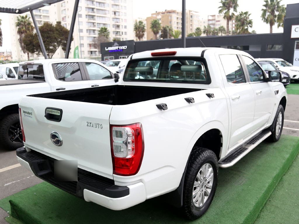 ZX Auto Terralord 2.5 Dx Mt 4x2 Diesel año 2022
