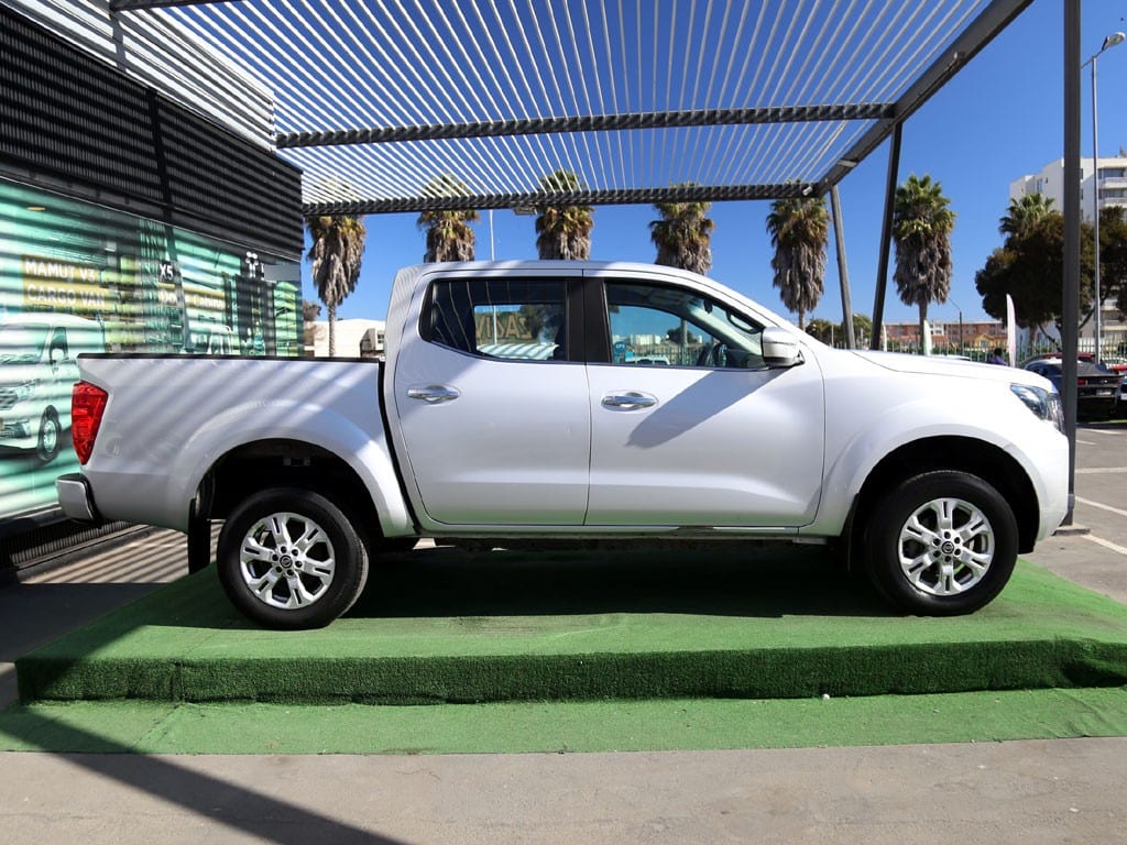 Nissan Navara 2.3 At 4x4 Diesel año 2022