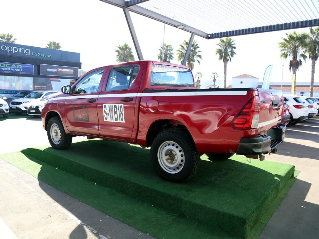 Toyota Hilux 2.4 Dx 4x2 Mt año 2022