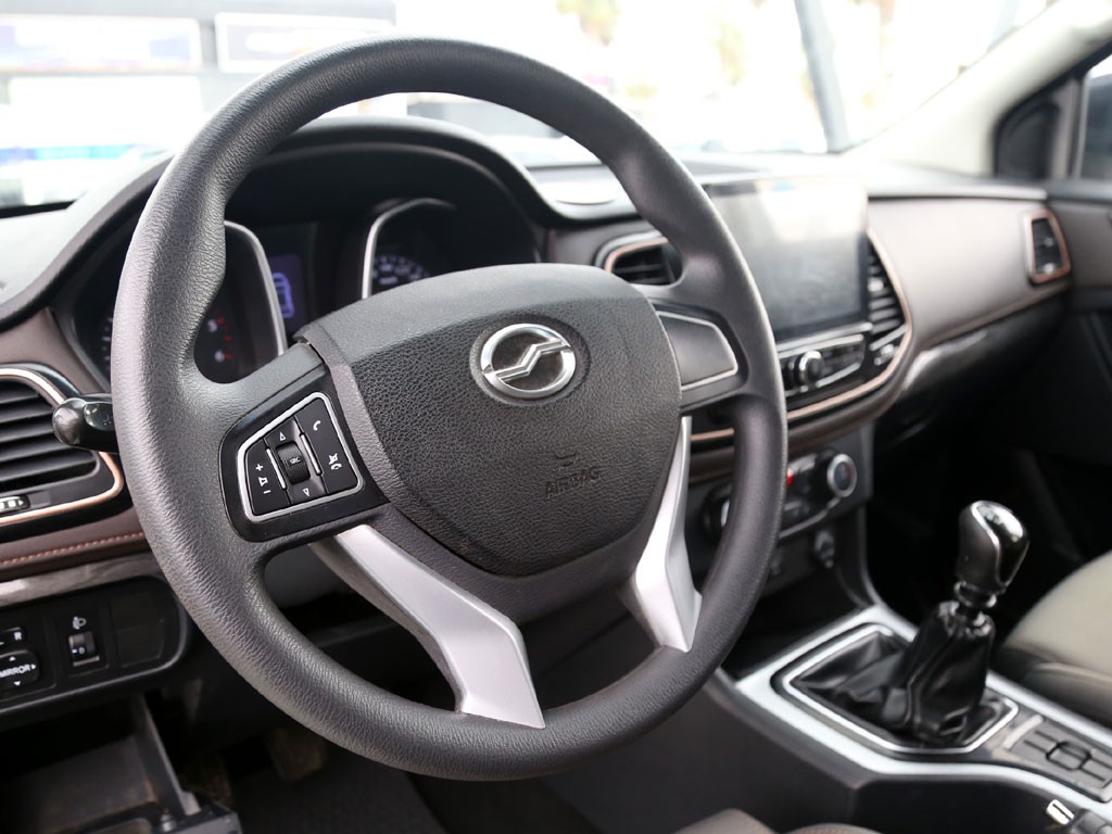 ZX Auto Terralord 2.5 Lux Plus Mt 4x2 Diesel año 2023