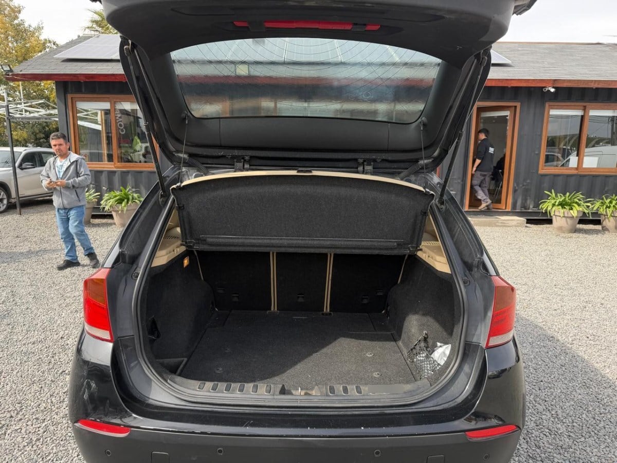 BMW X1 Xdrive 18i Standard 2.0 año 2011
