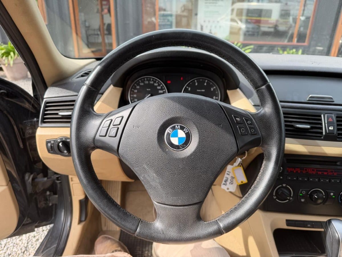 BMW X1 Xdrive 18i Standard 2.0 año 2011