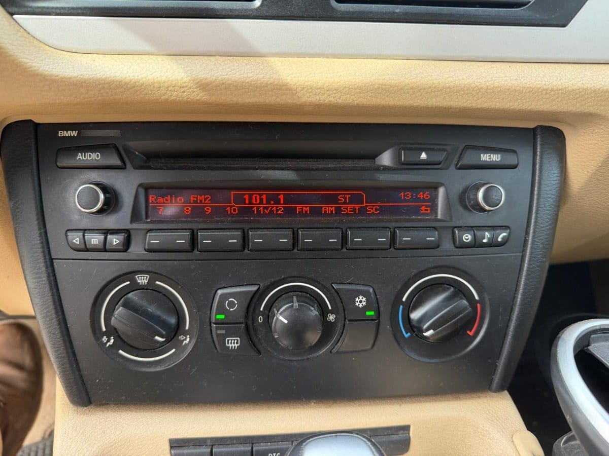 BMW X1 Xdrive 18i Standard 2.0 año 2011