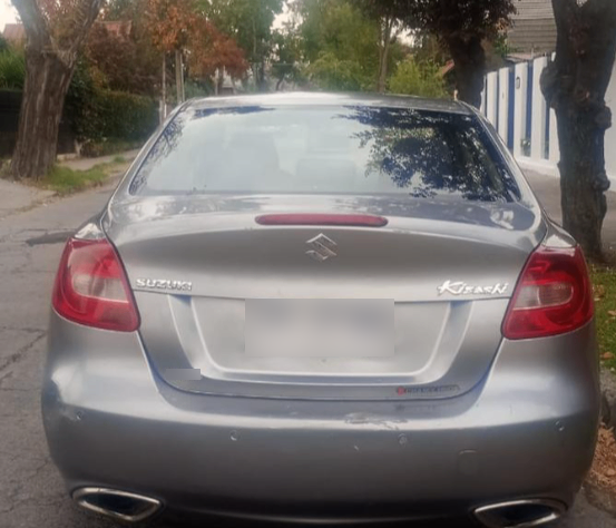 SUZUKI KIZASHI 2.4 Sedan Glx Mt año 2011