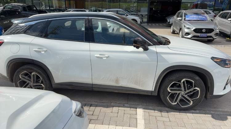 MG One 1.5t Dlx 4x2 Cvt At 5p año 2023