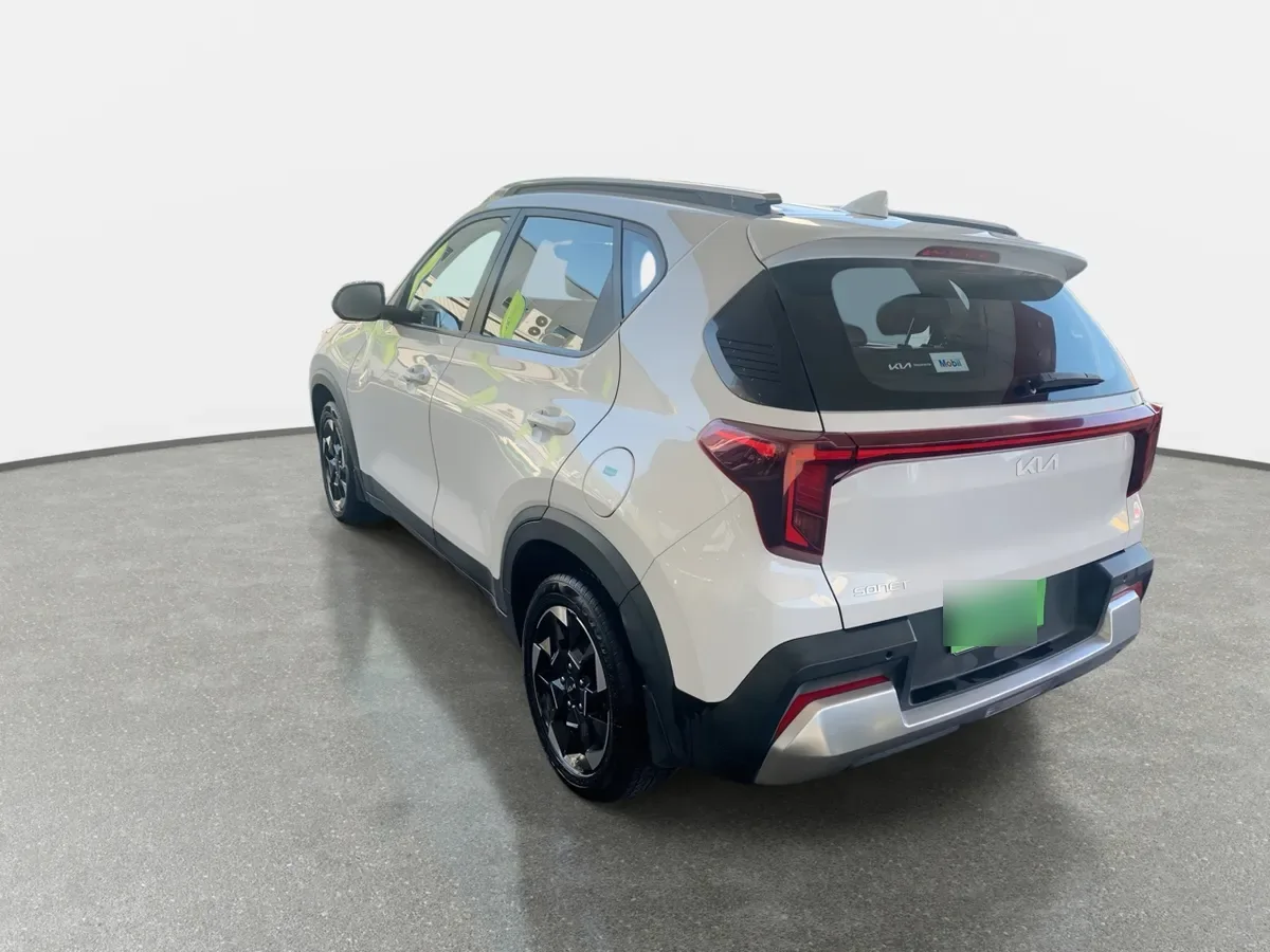 Kia Sonet 1.5 Ex 4x2 Ivt At 5p año 2025