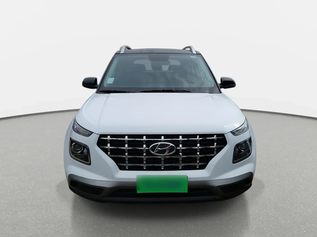 Hyundai Venue 1.6 Qx Plus 4x2 Mt 5p año 2023