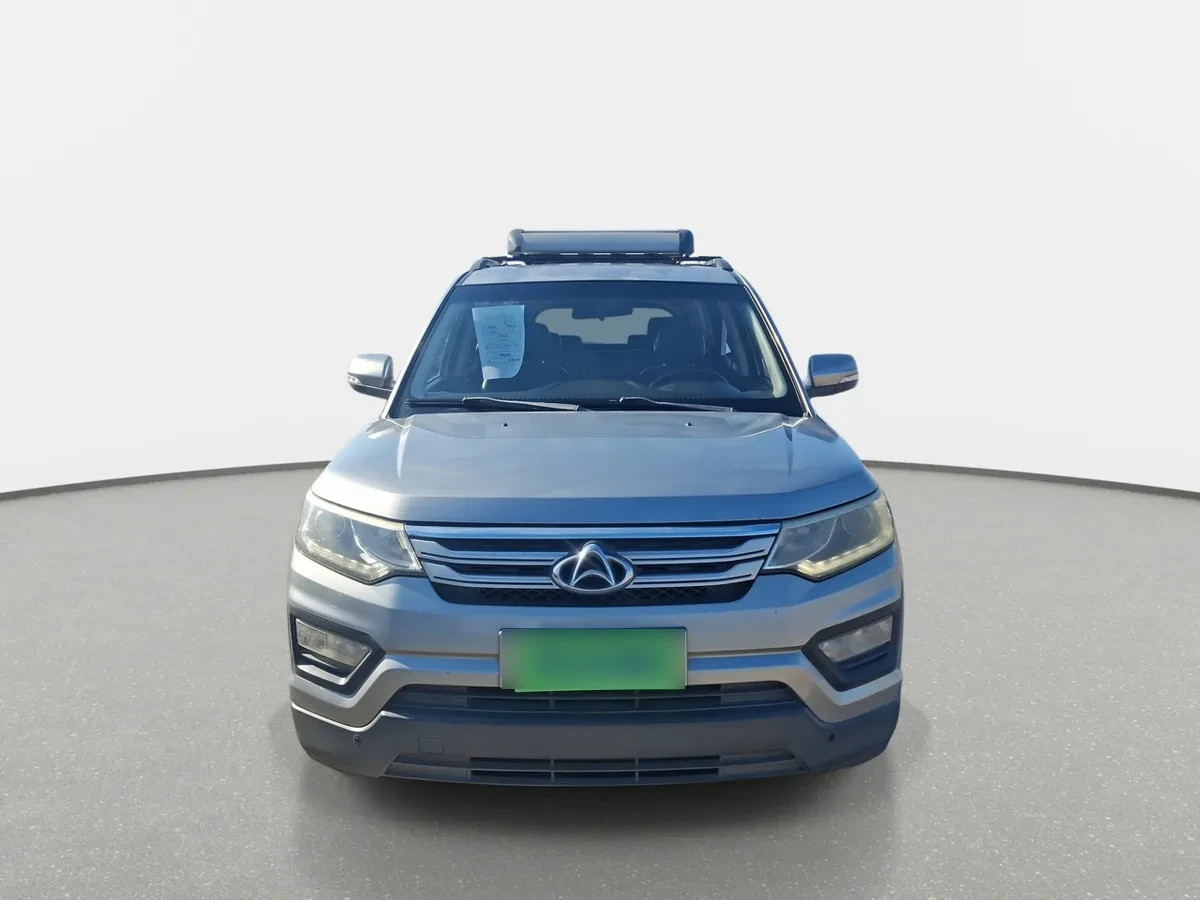 Changan Cx70 1.6 Luxury Connect 4x2 Mt 5p año 2018