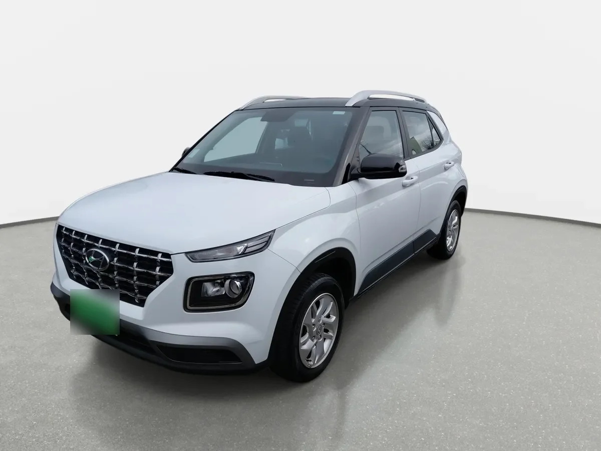 Hyundai Venue 1.6 Qx Plus 4x2 Mt 5p año 2023