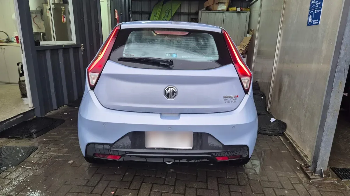 MG Mg 3 1.5 Std Plus 2wd Hb Mt 5p año 2025
