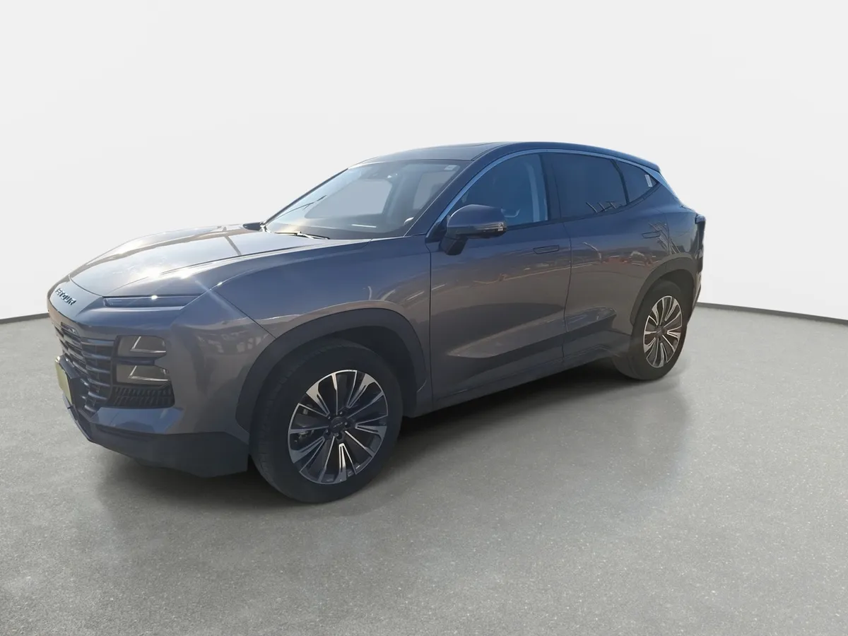 Jetour Dashing 1.5t Lux 4x2 Mt 5p año 2025