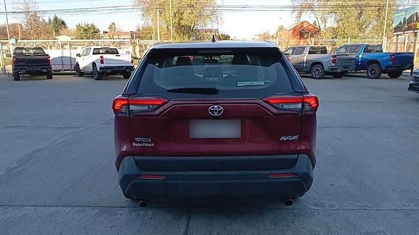 Toyota Rav 4 2.0 Le 4x2 Mt 5p año 2022