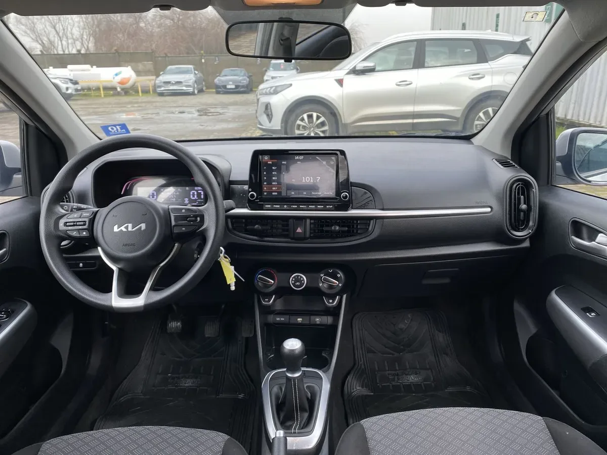 Kia Morning 1.0 Ex 4x2 5mt 5p año 2025