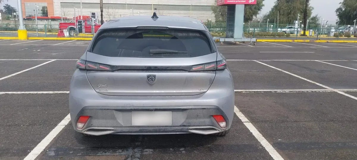 Peugeot 308 1.2 Gt Puretech 130 4x2 Eat8 5p año 2024