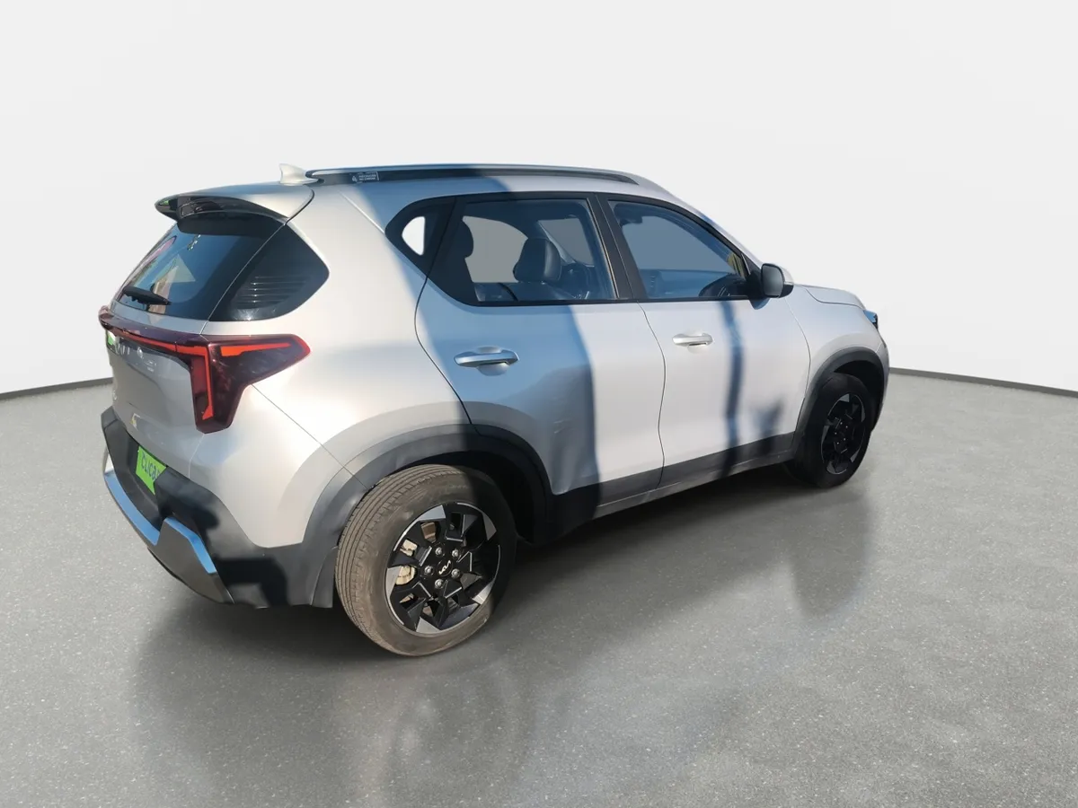 Kia Sonet 1.5 Ex 4x2 Ivt At 5p año 2025