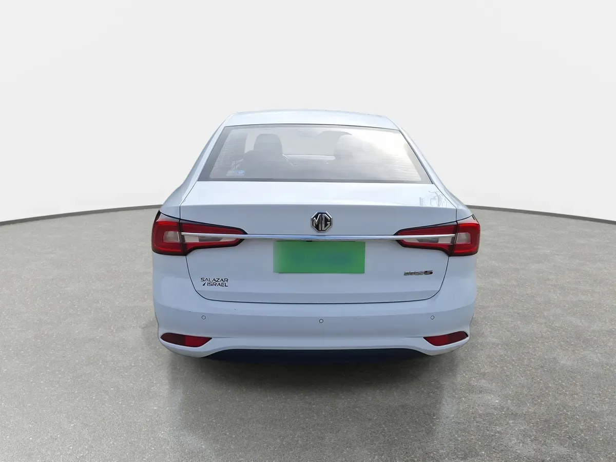 MG 5 1.5 Com 4x2 Mt 4p año 2023
