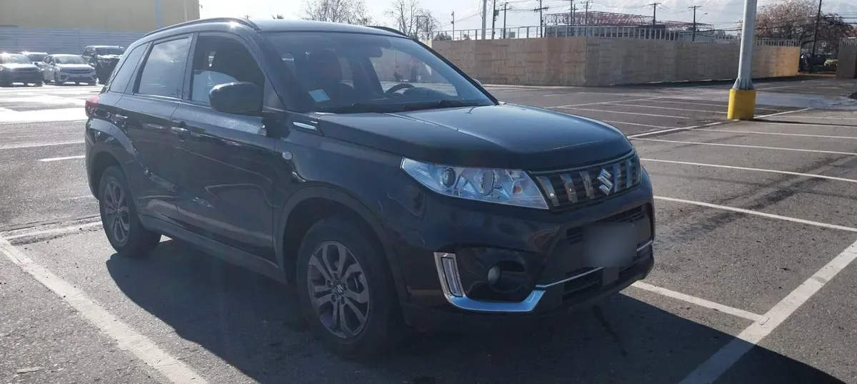 Suzuki Vitara 1.6 Glx 2wd Mt 5p año 2023