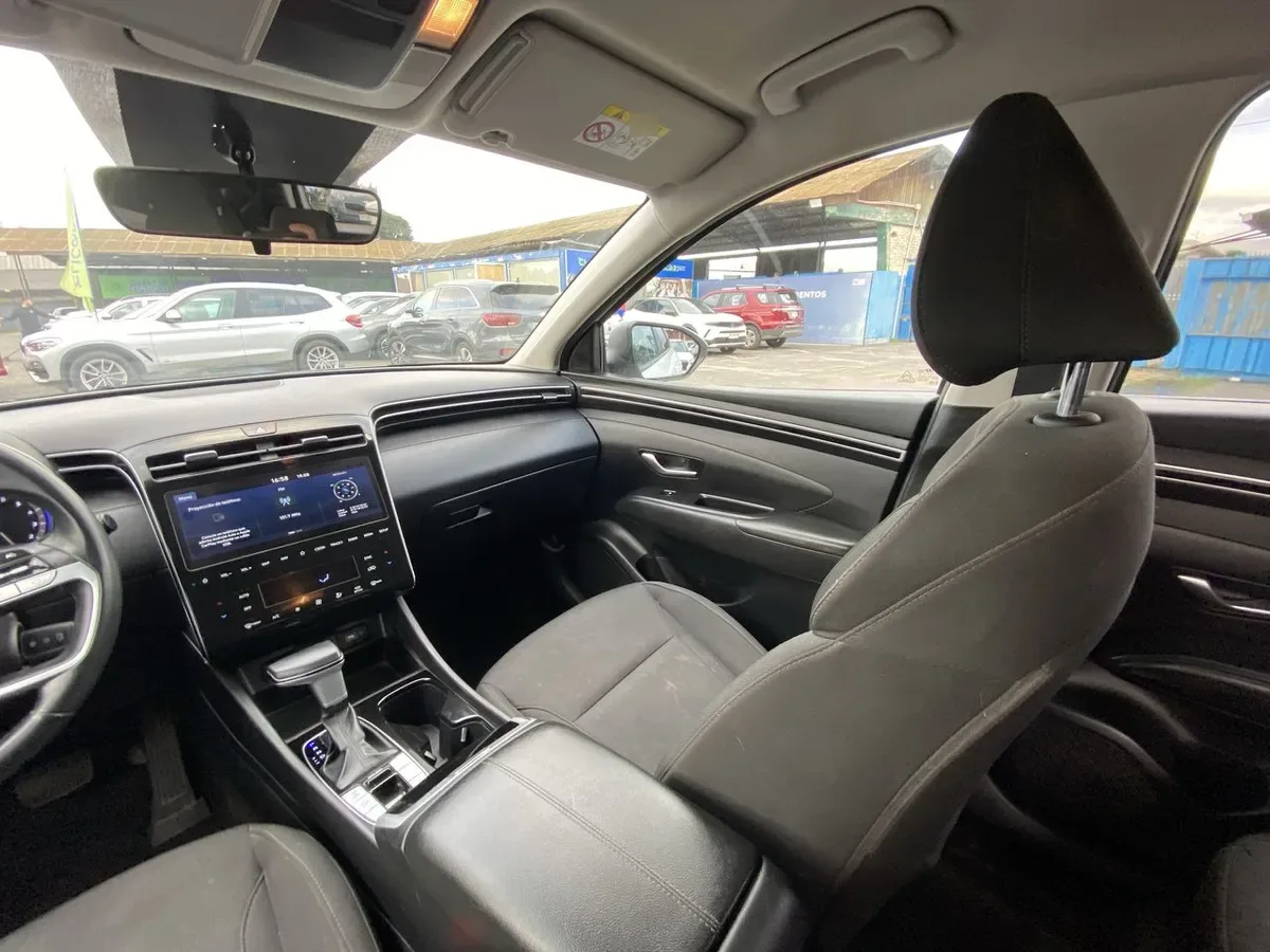 Hyundai Tucson 2.0 Nx4 Plus 4wd At 5p año 2022