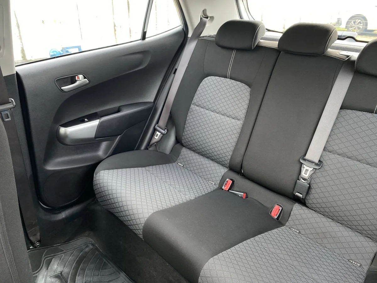 Kia Morning 1.0 Ex 4x2 5mt 5p año 2025