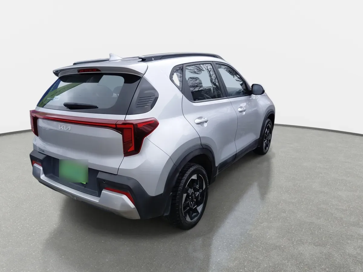 Kia Sonet 1.5 Ex 4x2 Ivt At 5p año 2025