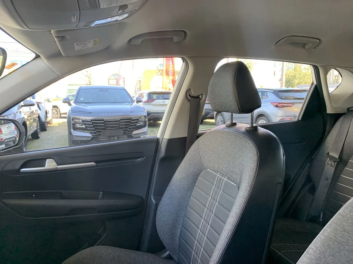 Kia Sonet 1.5 Ex 4x2 Ivt At 5p año 2025
