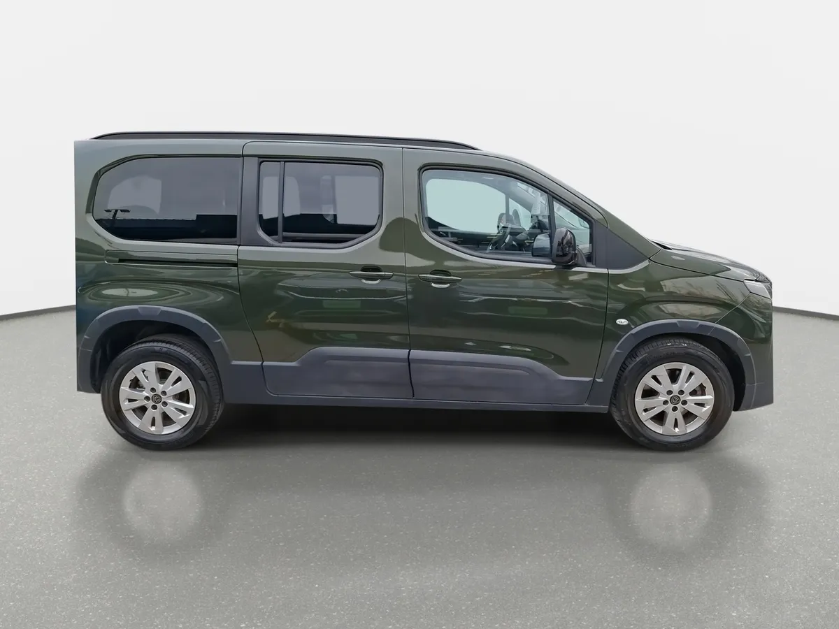 Peugeot Rifter 1.2 Allure Puretech 130hp 4x2 Eat8 5p año 2025