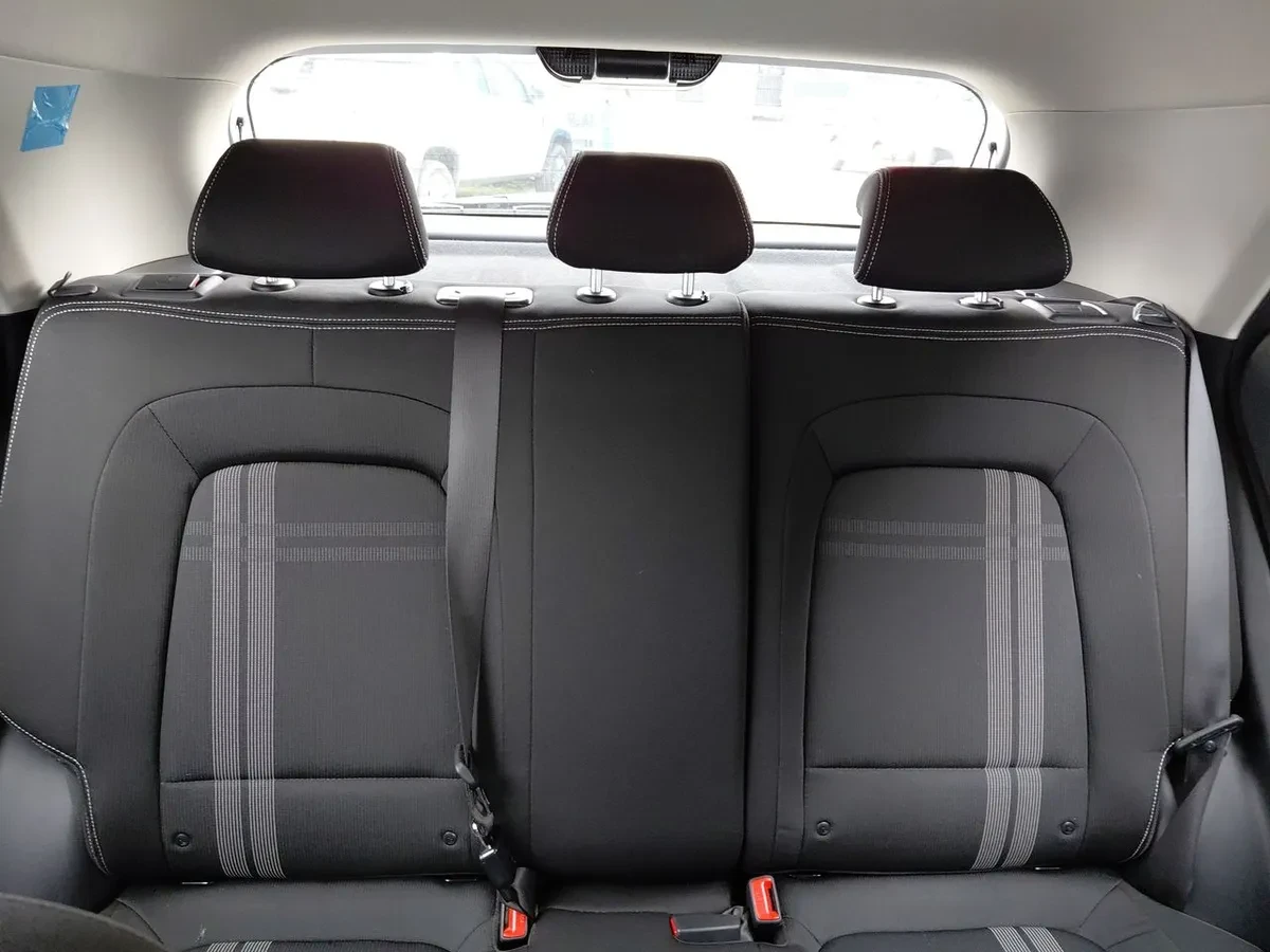 Hyundai Venue 1.6 Qx Plus 4x2 Mt 5p año 2023