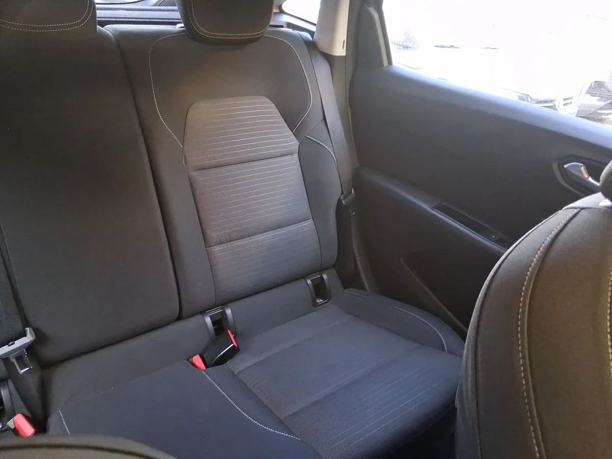 Renault Arkana 1.3l Life 4x2 At 5p año 2022