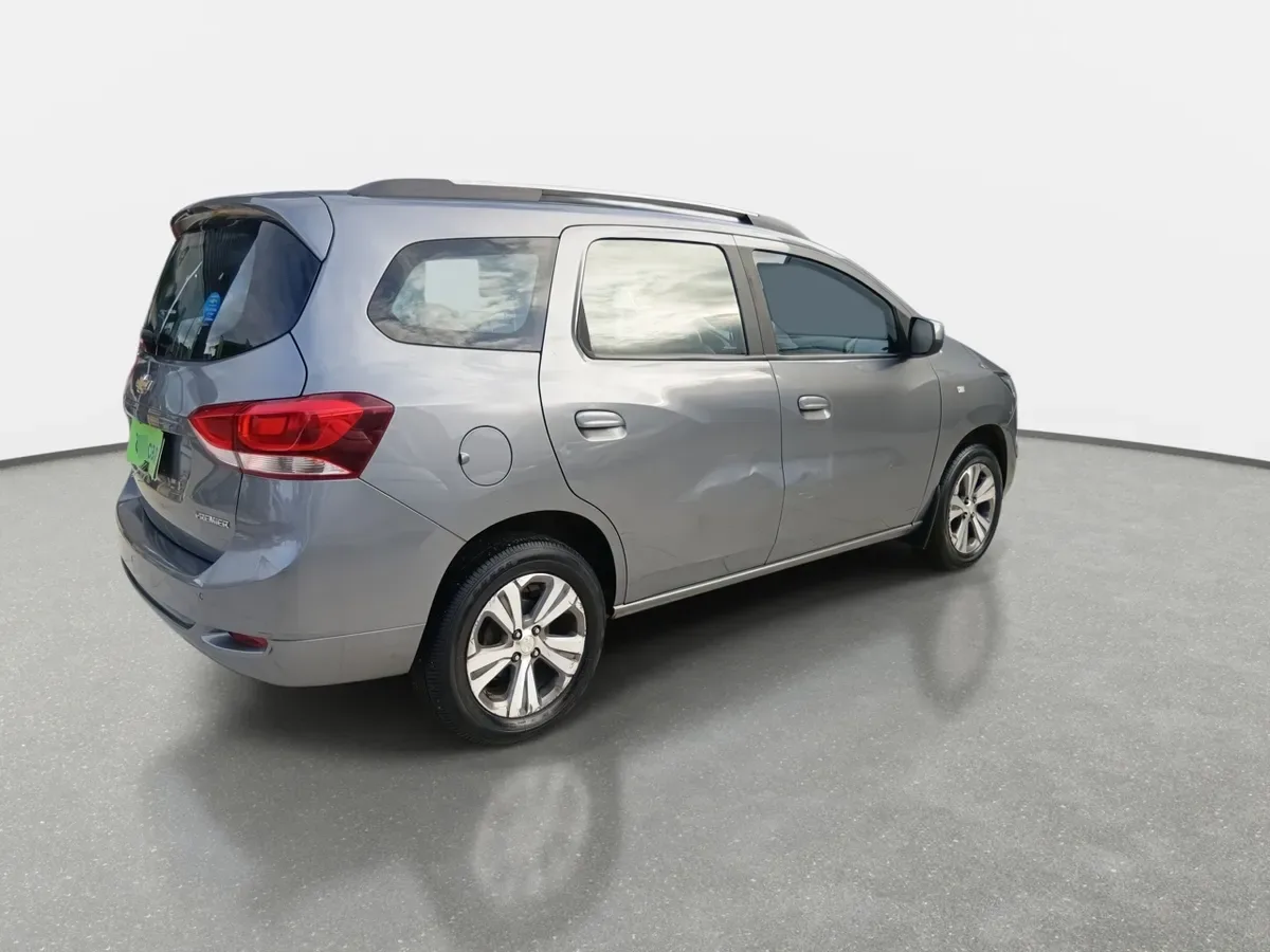 Chevrolet Spin 1.8 Premier 4x2 Mt 5p año 2021