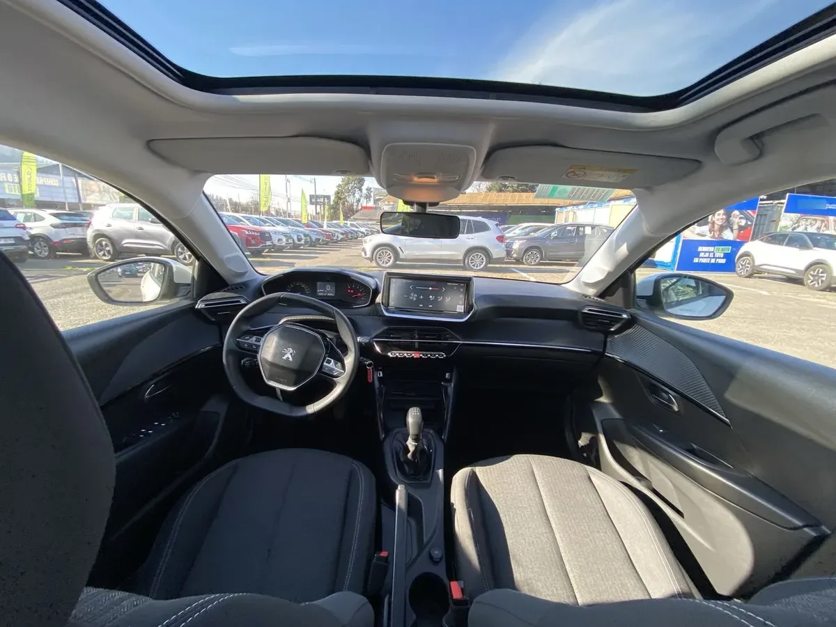 Peugeot 208 1.2 Style Puretech 75 Euro 6 Mt 5p año 2023