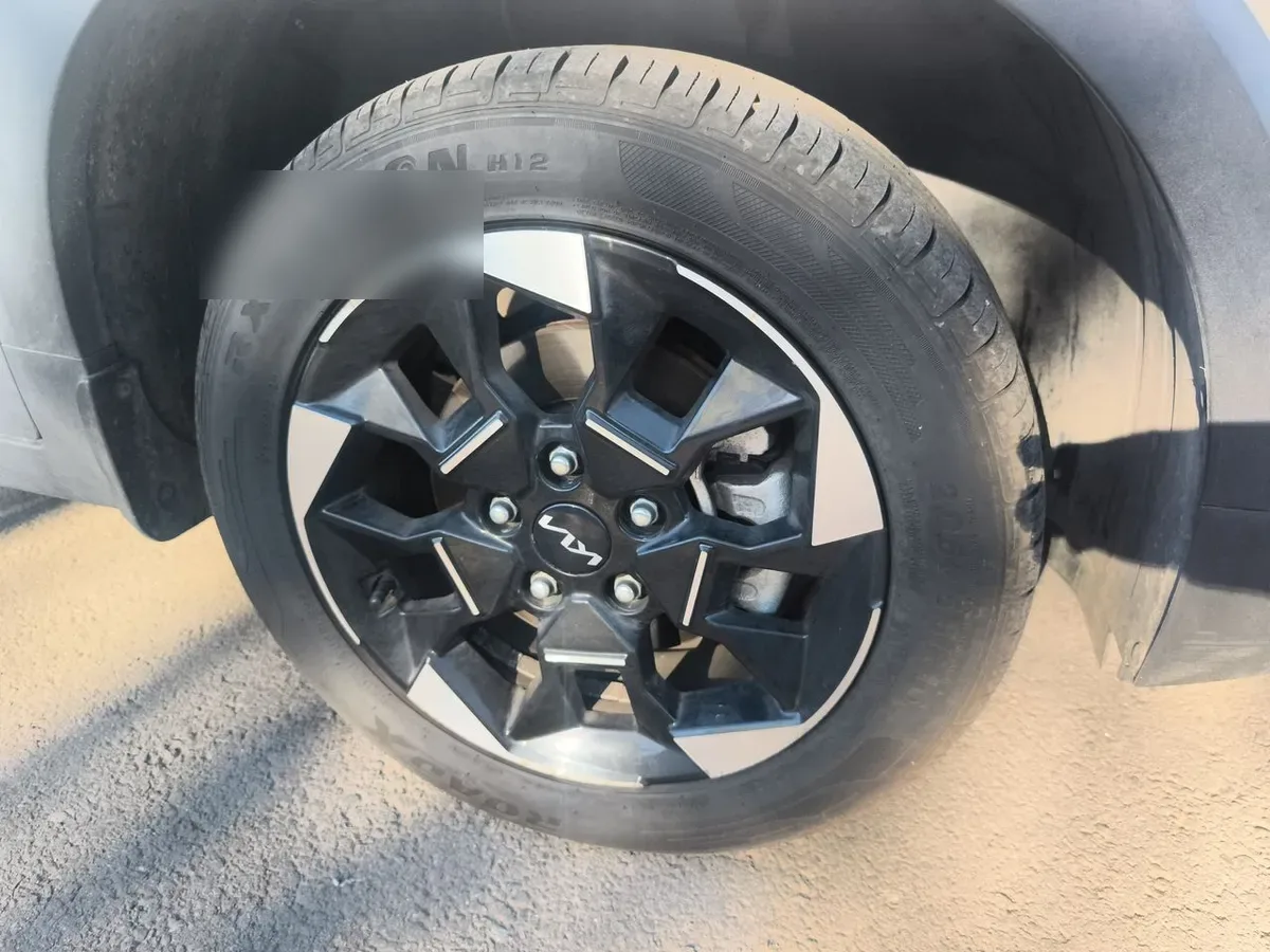 Kia Sonet 1.5 Ex 4x2 Ivt At 5p año 2025