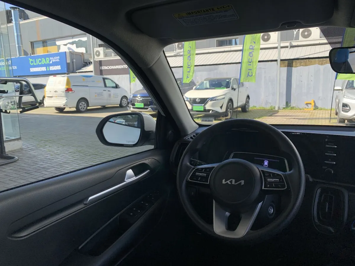 Kia Sonet 1.5 Ex 4x2 Ivt At 5p año 2025