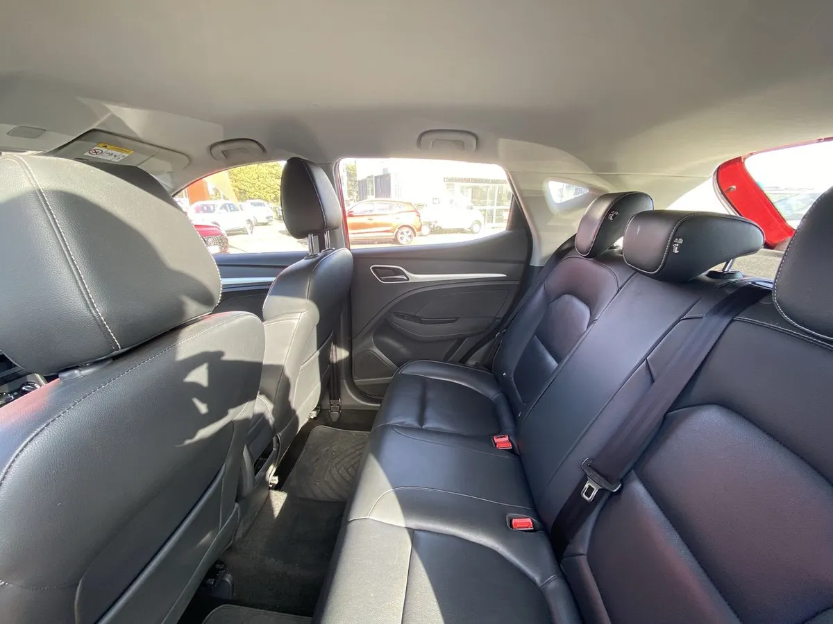 MG Mg Zs 1.5 Std At 5p año 2020
