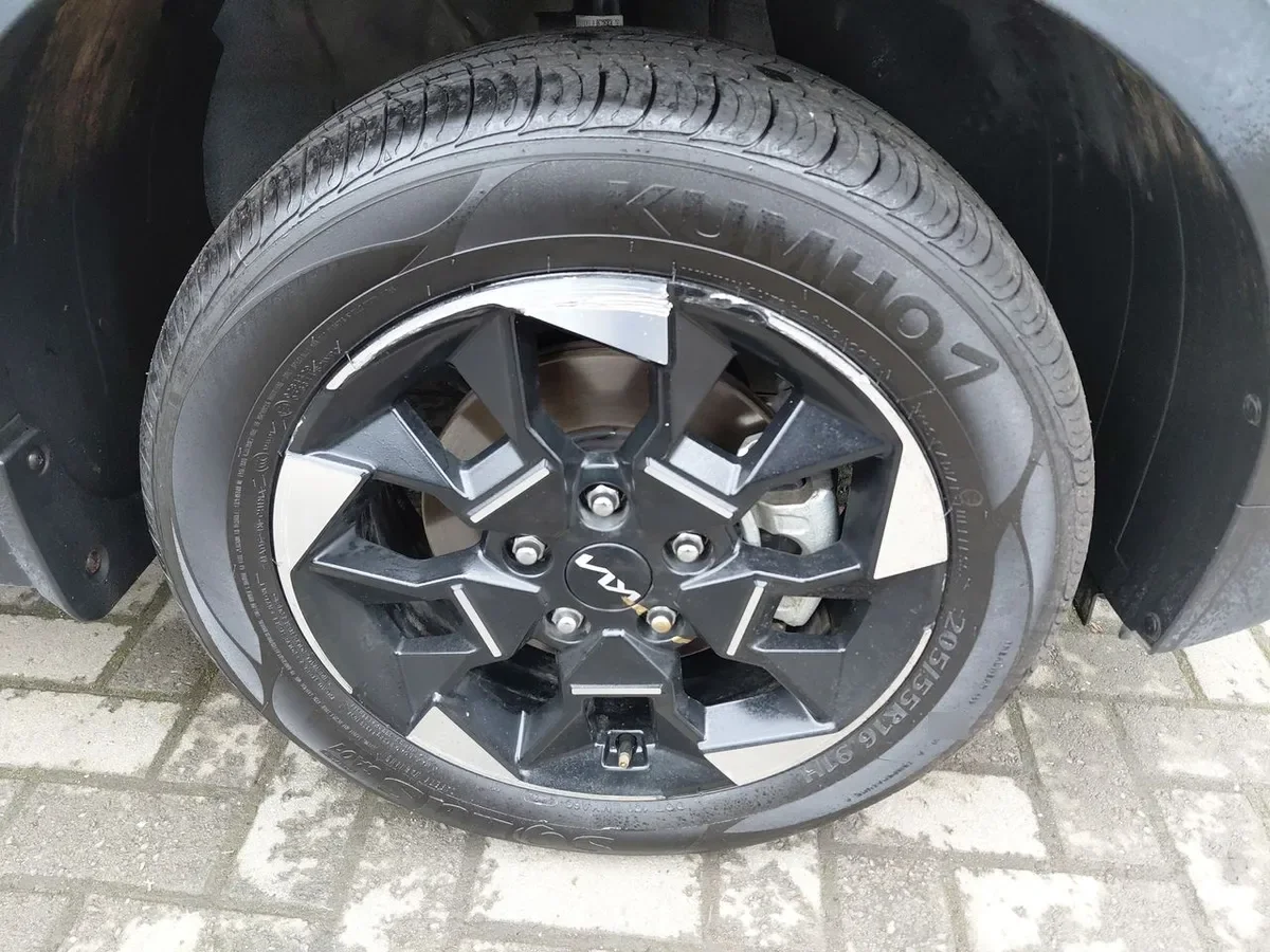Kia Sonet 1.5 Ex 4x2 Ivt Ri At 5p año 2025
