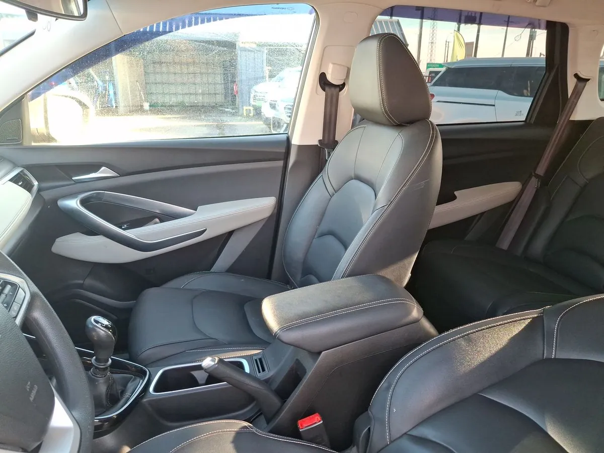 Chevrolet Captiva 1.5t Lt Fwd Mt 5p año 2021